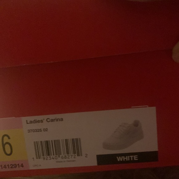 Puma white sneakers size 6 - Picture 2 of 7